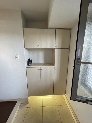 【商談中】グランシェル新舞子　マンションの玄関|シューズBOX