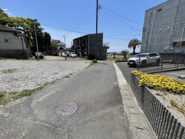 【商談中】グランシェル新舞子　マンションのその他|前面道路（マンション入り口までの道路）