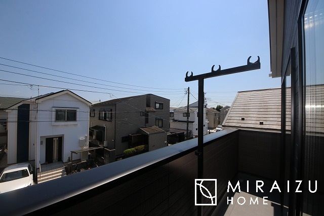 【バルコニー】 | 建物完成につき、実際のお部屋をごゆっくりご見学いただけます。お休みの日にご家族で見学はいかがでしょう。
