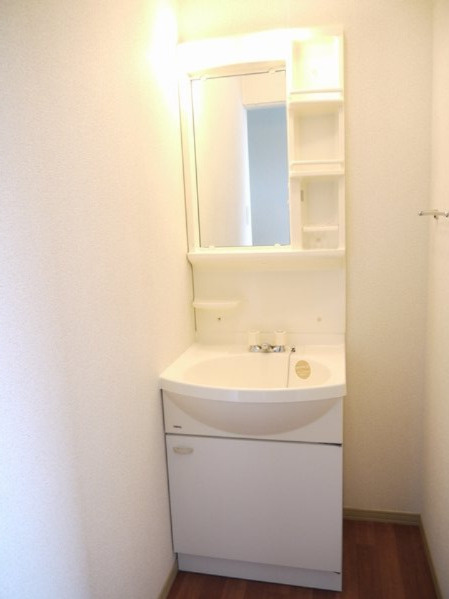 ラ・メールＴＡＫＡＳＡＧＯ　Ｂの洗面所