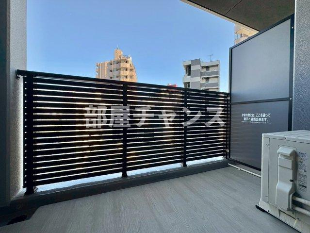 メイクスアート大曽根のバルコニー