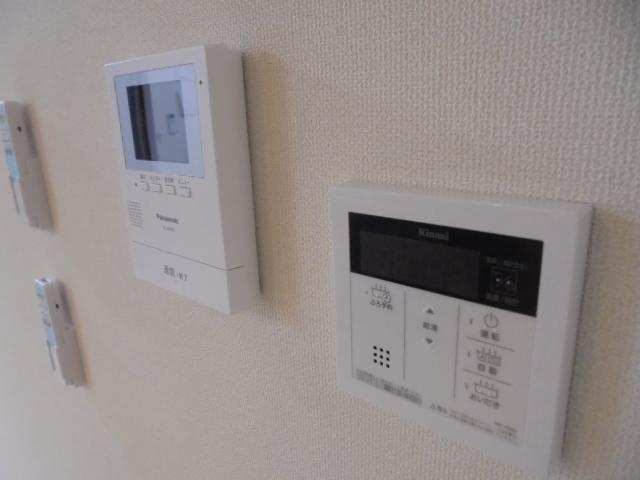 エスカーザのセキュリティ|カメラ付インターホン
