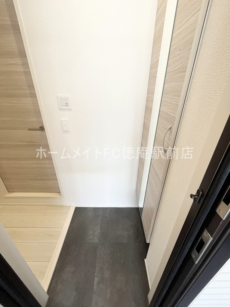 アザレア深江橋の玄関