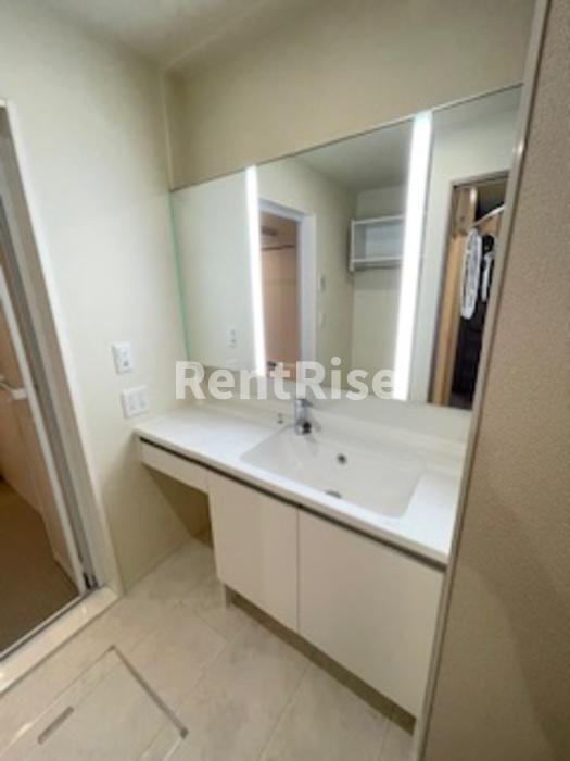 エコールの居間・リビング