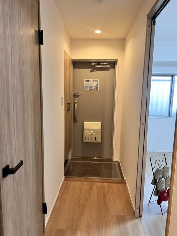 【玄関】クレスト南浦和 