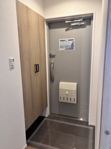 【玄関】クレスト南浦和 