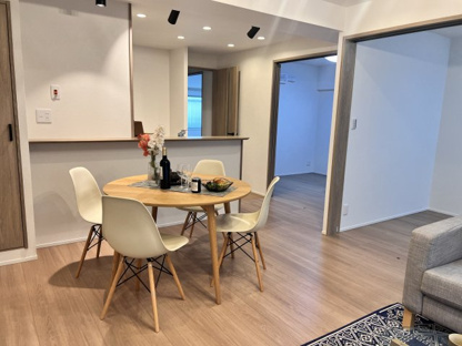 【居間・リビング】クレスト南浦和 