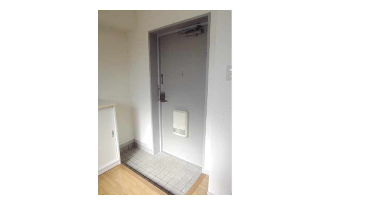 東京都府中市若松町1丁目　店舗付き１棟売りマンション　投資・収益物件の玄関