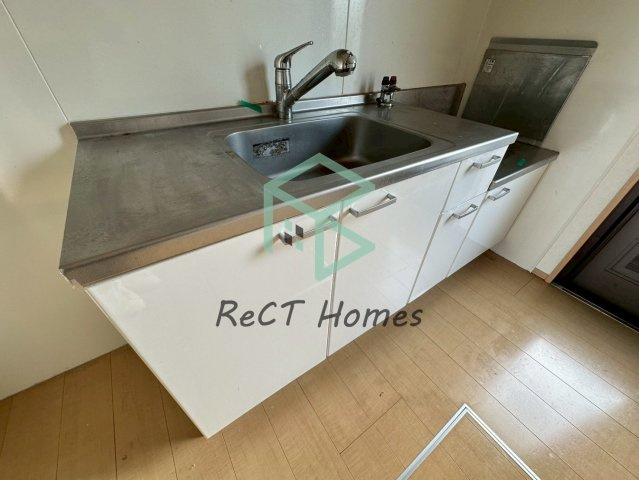 オークスコート西新在家 A棟のキッチン