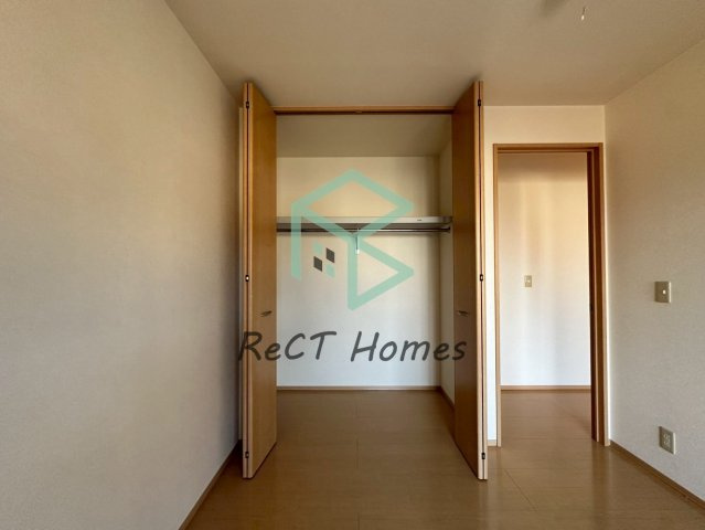 オークスコート西新在家 A棟の収納