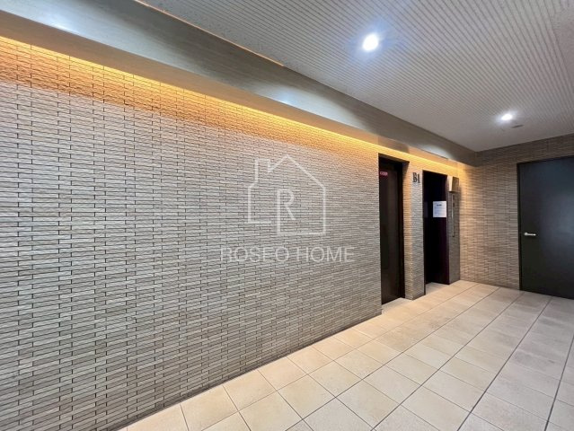 オーパスグラン谷町のロビー