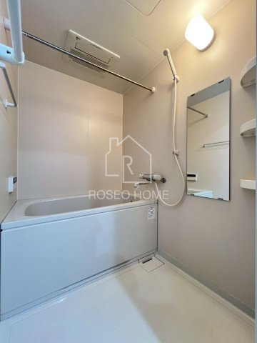 オーパスグラン谷町の浴室