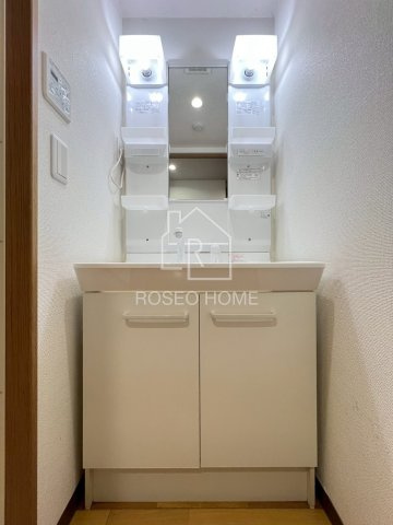 オーパスグラン谷町の洗面所