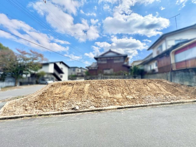 【前面道路含む現地写真】の画像