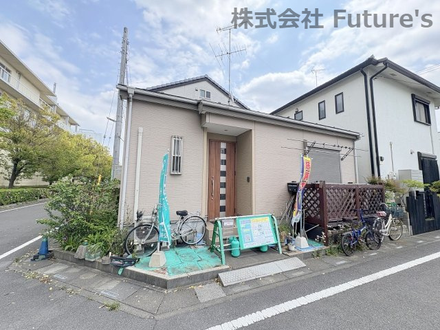 三郷市中央4丁目　平屋中古戸建の外観|現地の写真になります。