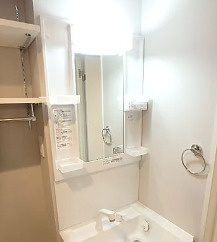 大阪市生野区新今里7丁目　１棟収益アパート　投資・収益物件の独立洗面台