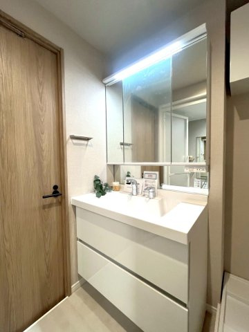 ◆室内リフォーム済みの美室３LDK◆JR奈良線「宇治」駅徒歩１０分◆ユニライフ宇治Ⅲの独立洗面台|洗面