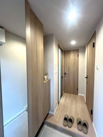 ◆室内リフォーム済みの美室３LDK◆JR奈良線「宇治」駅徒歩１０分◆ユニライフ宇治Ⅲの玄関|玄関
