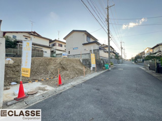 【前面道路含む現地写真】 | 宇治市琵琶台1丁目　売土地　建築条件無し