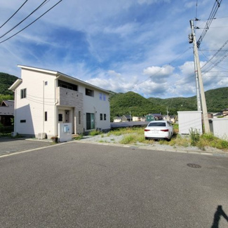 【外観】 | 甲府市羽黒町 R1年築の中古戸建 オール電化+太陽光パネル | 甲府市羽黒町 R1年築の中古戸建 オール電化+太陽光パネル