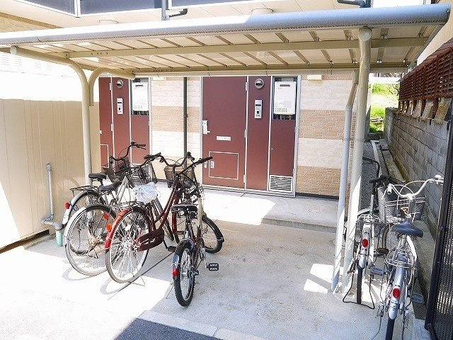 レオパレスクレールドゥのその他共用部分|自転車置場