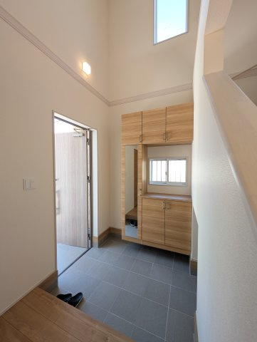 【玄関】 | ブルーミングガーデン高崎市上小鳥町ー①