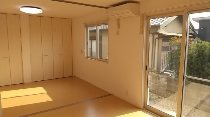 ディゴス八幡の居間・リビング