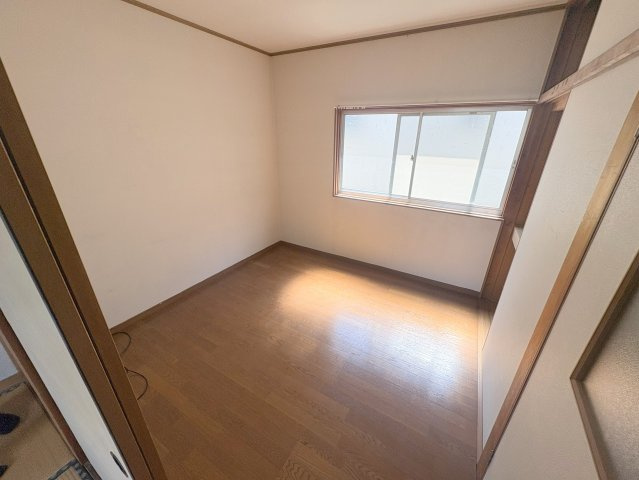 吹角借家　北棟の洋室