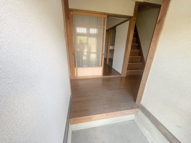 吹角借家　北棟の玄関