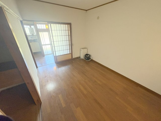 吹角借家　北棟の居間・リビング