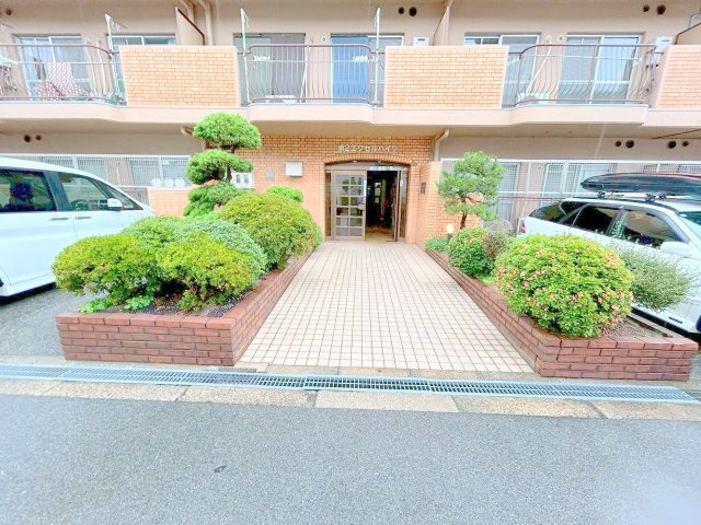 第2エクセルハイツのエントランス
