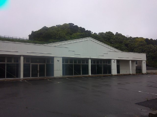 山武市松尾町大堤の倉庫の外観