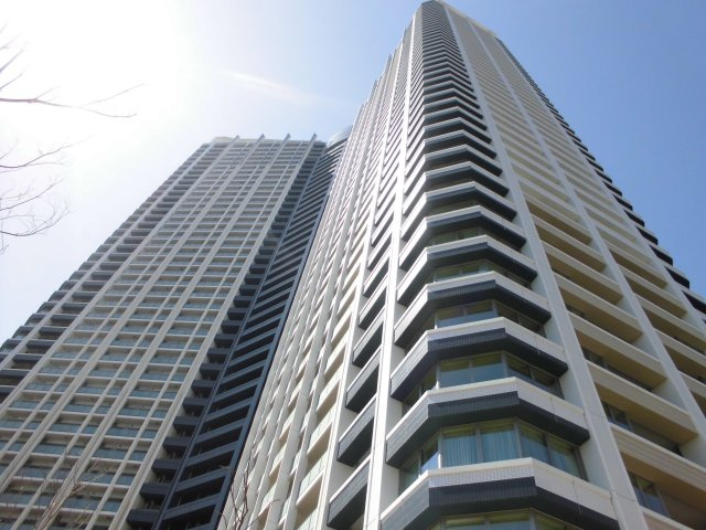 SKYZ TOWER&GARDENの外観