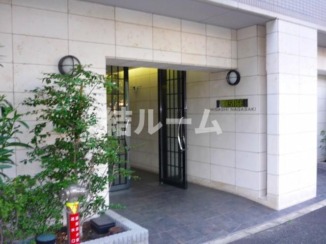 豊島区長崎６丁目の賃貸マンションのエントランス