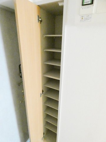 【玄関】 | リビエール高幡