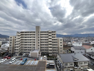 【展望】 | 最上階のお部屋なので眺望良好です。前面はさえぎる高層ビルもなく、美しい青空の眺望が広がります