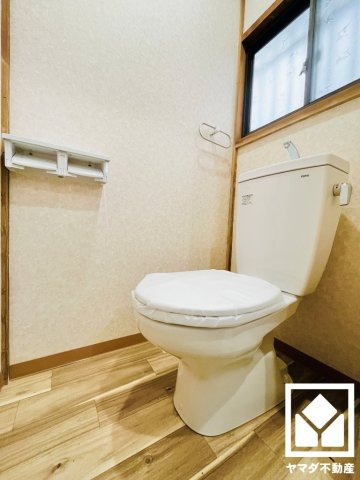 八幡市八幡小松のトイレ