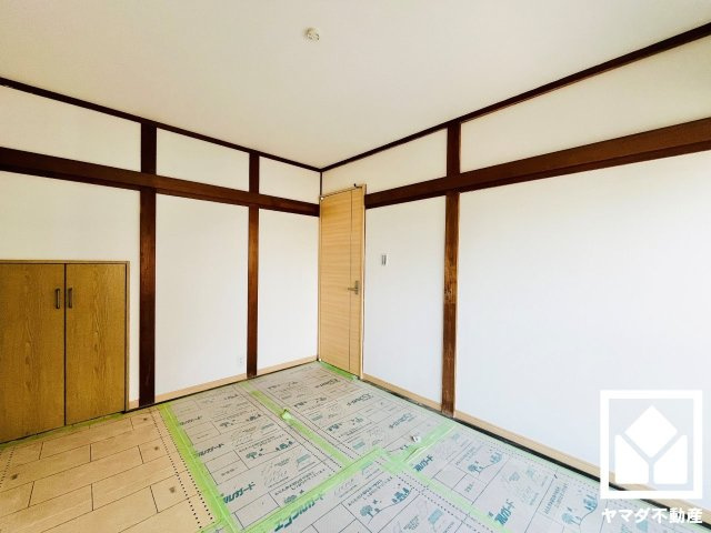 八幡市八幡小松の寝室