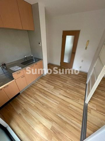 ハイム伊勢の居間・リビング