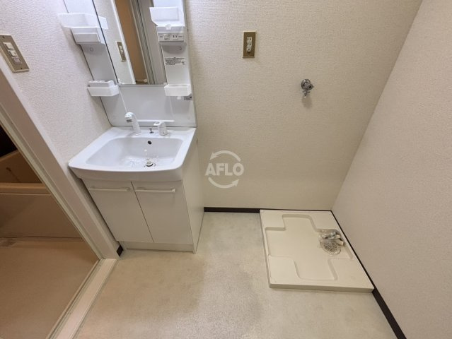 藤和新町コープ　堀江小学校区の洗面所|藤和新町コープ　洗面所