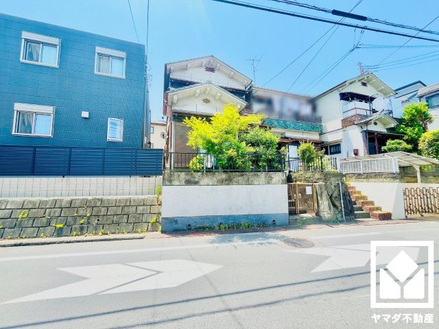 八幡市男山吉井の外観