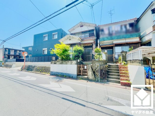 八幡市男山吉井の外観