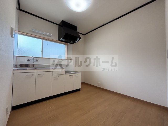 柏原市平野１丁目の一戸建ての居間・リビング