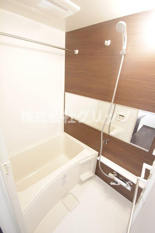 レジデンス1870の浴室