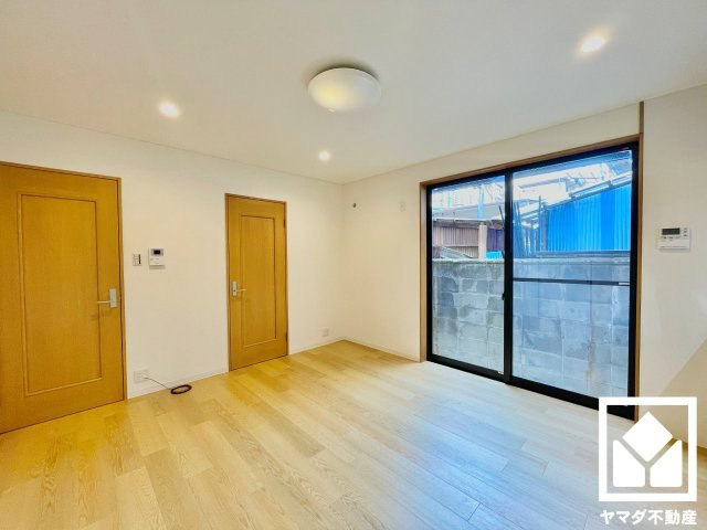 宇治市小倉町山際の居間・リビング