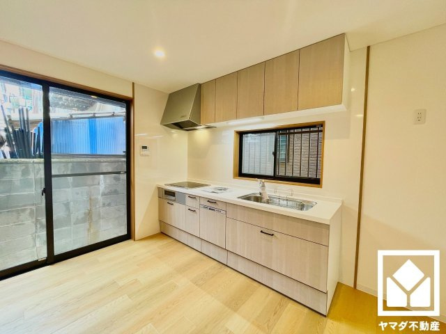 宇治市小倉町山際のキッチン