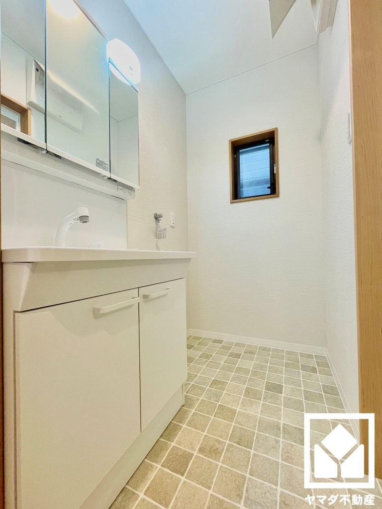 宇治市小倉町山際の洗面所