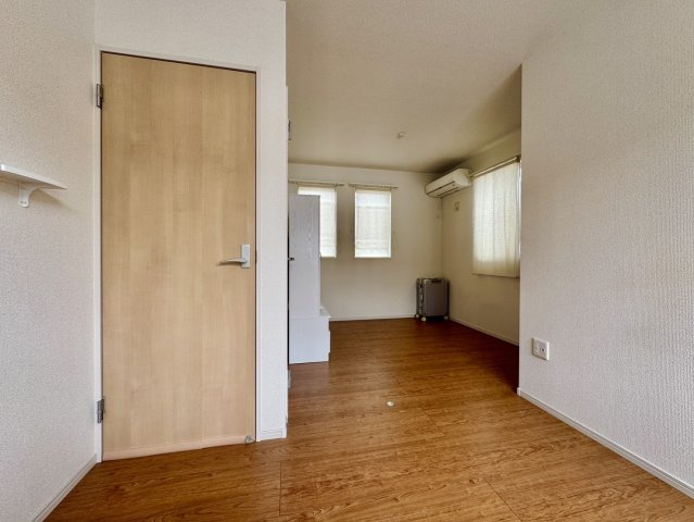 古河市坂間中古戸建の洋室