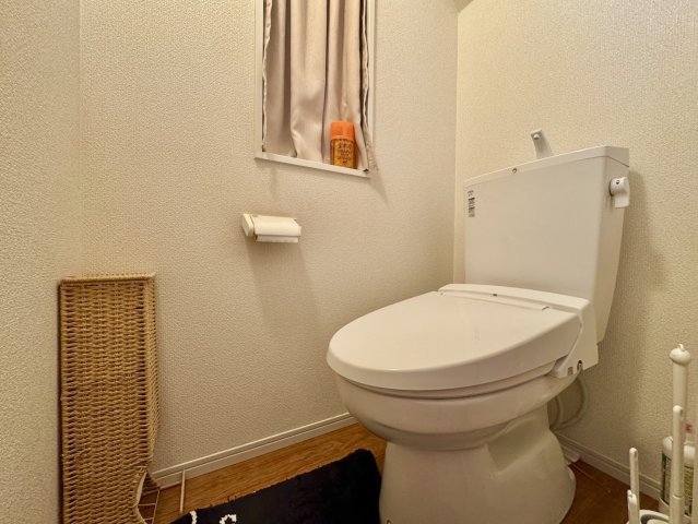 古河市坂間中古戸建のトイレ