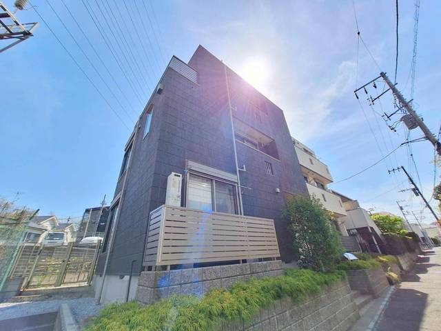 グランツ妙蓮寺の外観